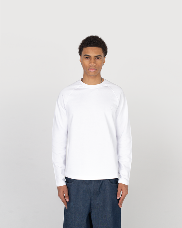 WHITE LONGSLEEVE