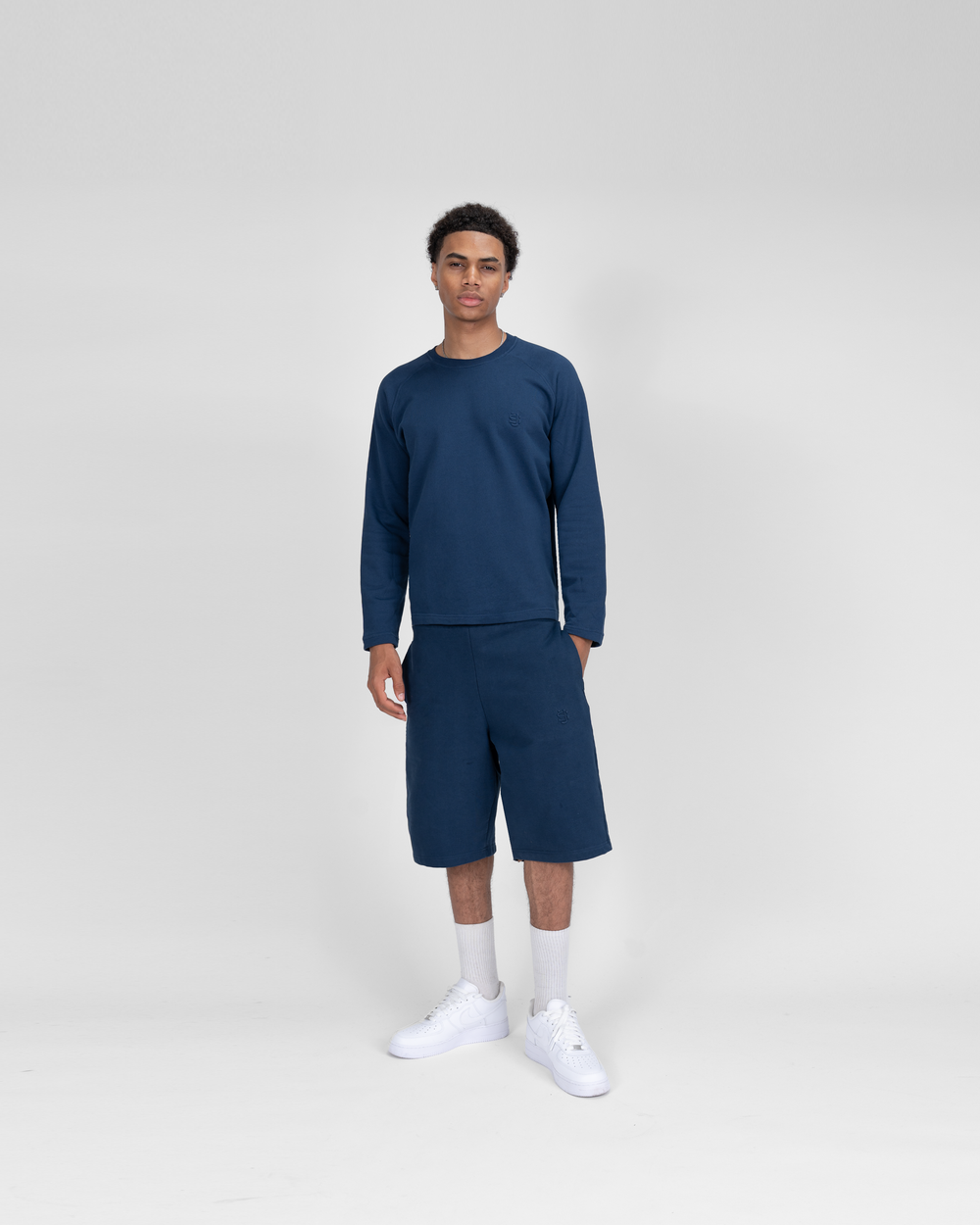 LONGLSEEVE - NAVY BLUE