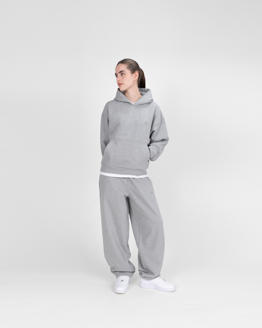 SU BASIC JOGGER - GREY