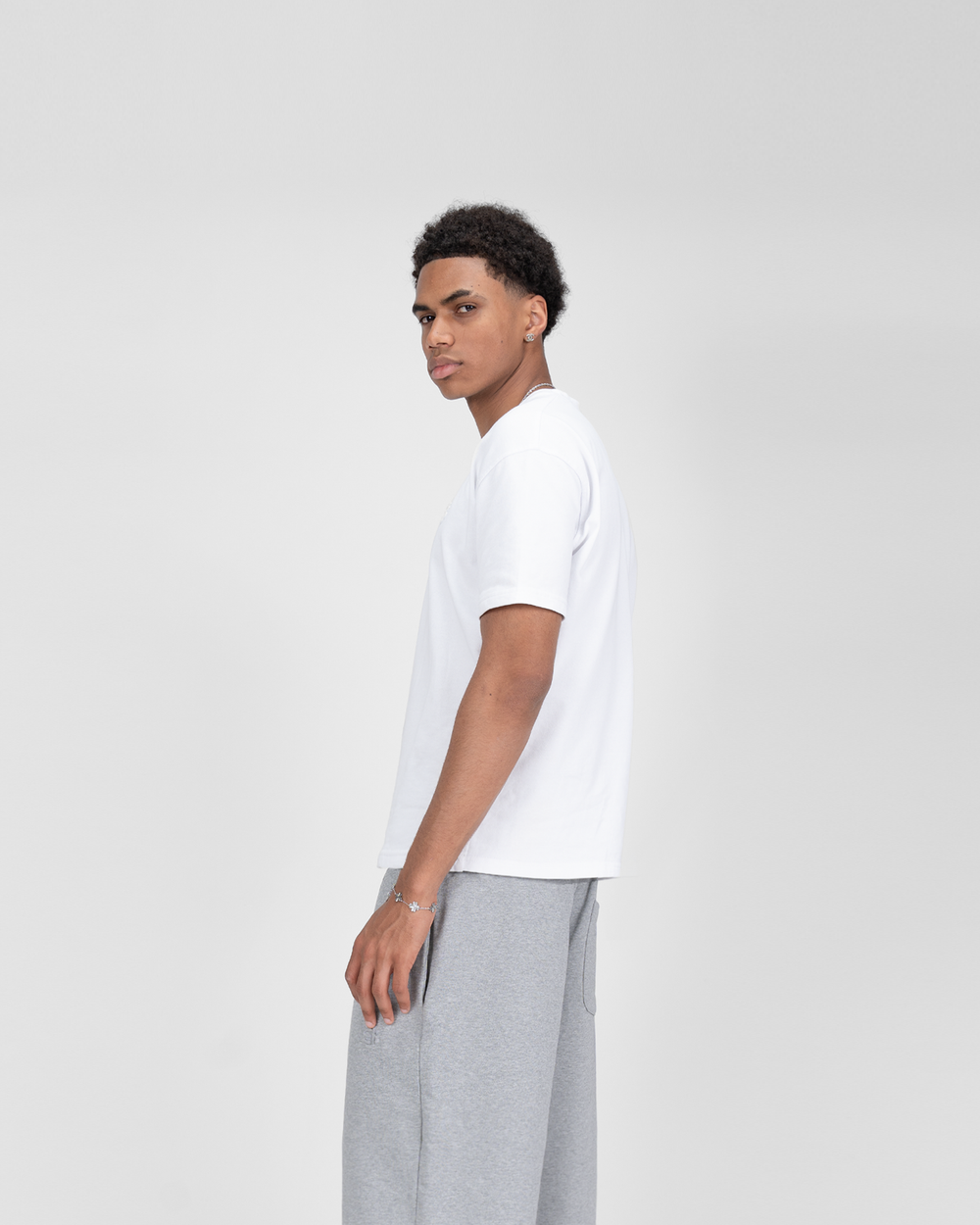 REGULAR T-SHIRT - WHITE
